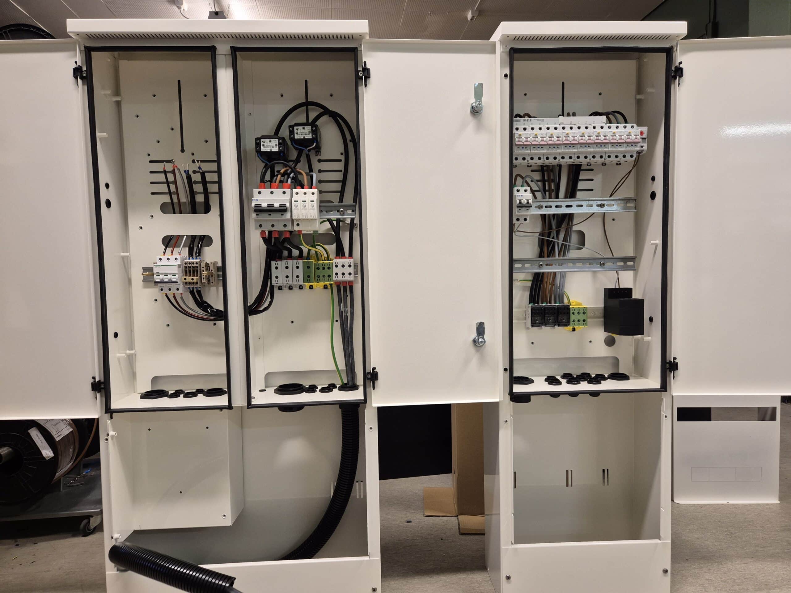 Tilknytningsskap med måleromkobler 100–160A metode B (NEK 399 / REN4002) 5 tilknytningsskap metode B 160A med måleromkobler komplett oppbygning NEK 399