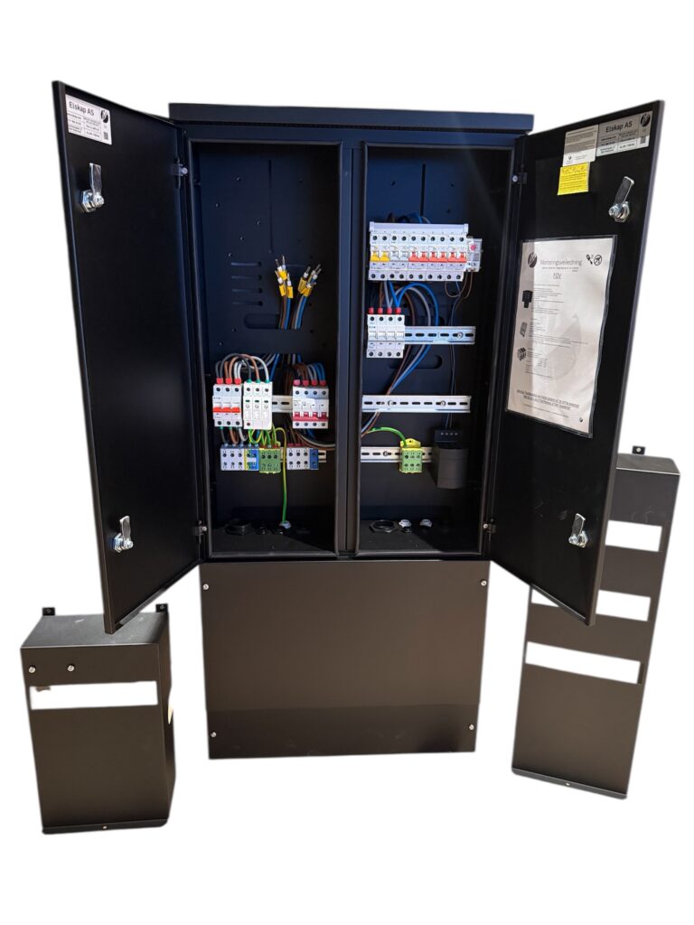 Connection cabinet (meter cabinet) according to NEK 399 with breakers and surge protection – built by Elskap AS