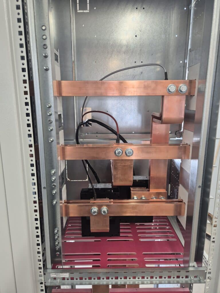 Copper busbars in main distribution board (MDB) built by Elskap AS