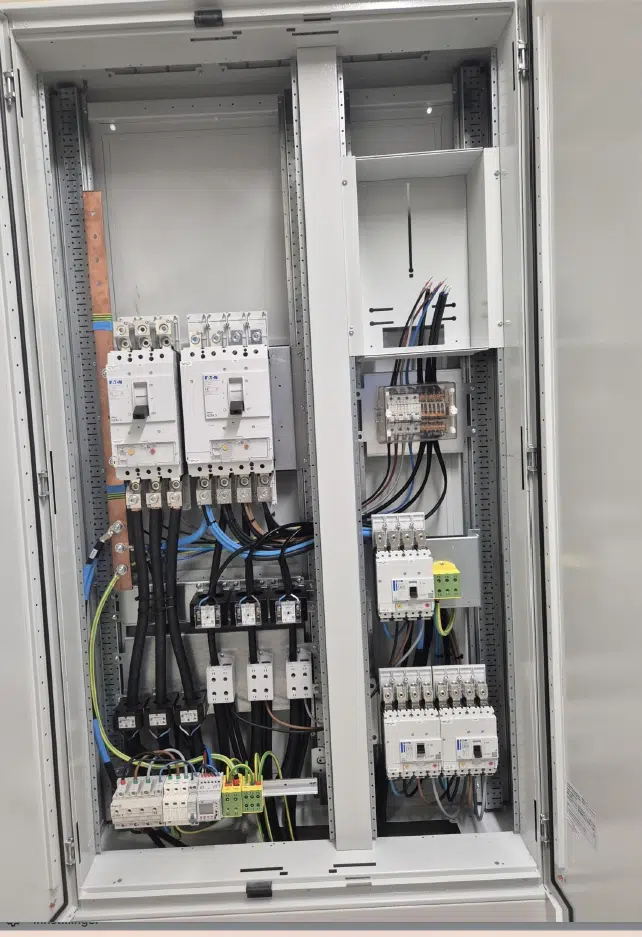 630 A main distribution board with top cable entry and PEN split – Elskap AS