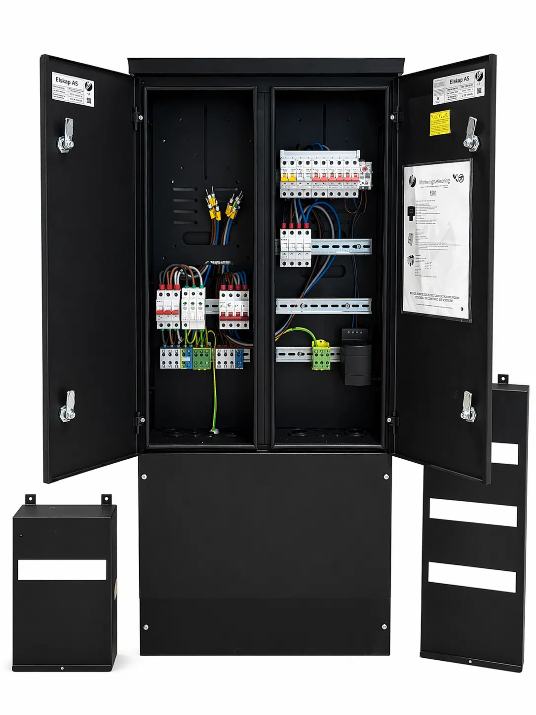 Tilknytningsskap PRO MAX IT-230V Patentert | NEK 399 | Elskap 4 Innvendig oppbygging av tilknytningsskap PRO MAX IT 230V med komponenter og kabling – Elskap AS